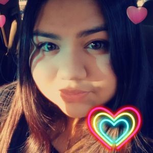 Meet your Posher, Nayeli